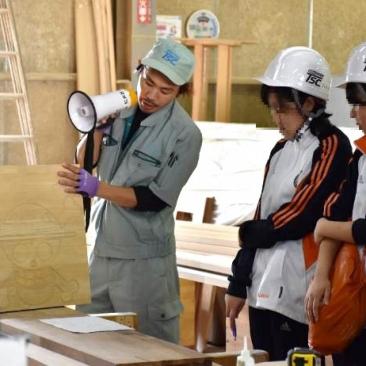 FSCジャパン 橘学苑デザイン美術コースの森林学習に参加